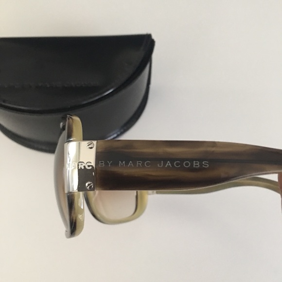 Marc Jacobs Sunglasses - Picture 2 of 5